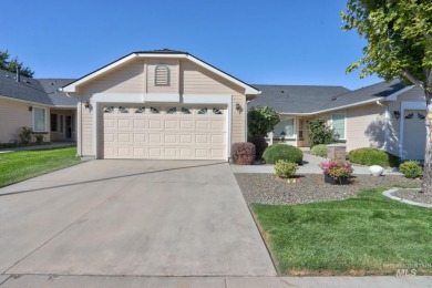 Relax in this little dream home while the HOA takes care of on Lakeview Golf Club in Idaho - for sale on GolfHomes.com, golf home, golf lot