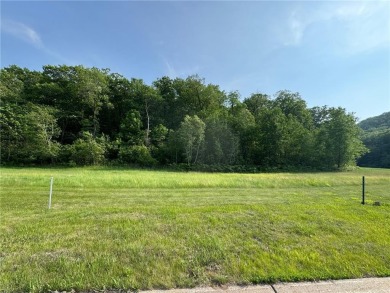 Spacious building site in the Oakhurst Subd.  in the Jewel on The Jewel Golf Club in Minnesota - for sale on GolfHomes.com, golf home, golf lot