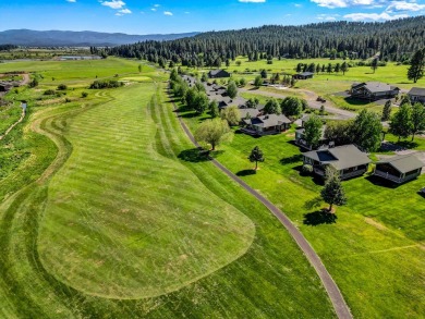Pristine MeadowCreek Golf Resort Home. Features spacious on Meadowcreek Golf Resort in Idaho - for sale on GolfHomes.com, golf home, golf lot