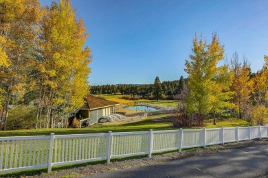 Pristine MeadowCreek Golf Resort Home. Features spacious on Meadowcreek Golf Resort in Idaho - for sale on GolfHomes.com, golf home, golf lot