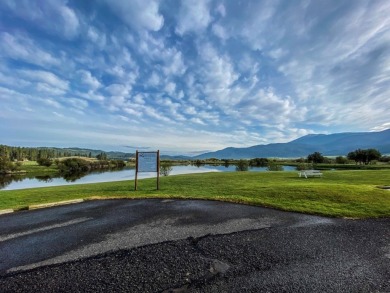 Pristine MeadowCreek Golf Resort Home. Features spacious on Meadowcreek Golf Resort in Idaho - for sale on GolfHomes.com, golf home, golf lot