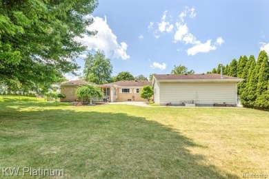 * Offers deadline is 6pm Monday, July 7th* Attention golf on Port Huron Golf Club in Michigan - for sale on GolfHomes.com, golf home, golf lot