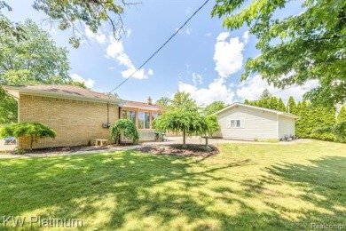 * Offers deadline is 6pm Monday, July 7th* Attention golf on Port Huron Golf Club in Michigan - for sale on GolfHomes.com, golf home, golf lot