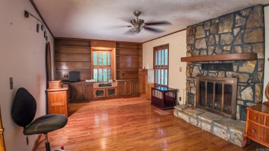 ROOM TO GROW! This house has FIVE bedrooms, 2 1/2 bathrooms and on Batesville Municipal Golf Course in Arkansas - for sale on GolfHomes.com, golf home, golf lot