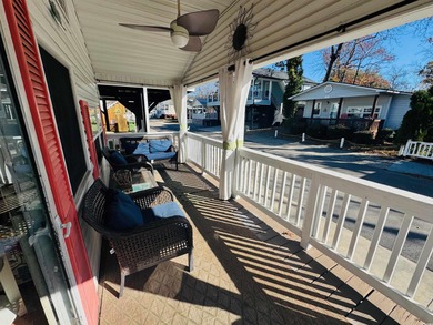 JUST LISTED... ADORABLE 2 BED/2 BATH BEACH BUNGALOW WITH on Prestwick Country Club in South Carolina - for sale on GolfHomes.com, golf home, golf lot