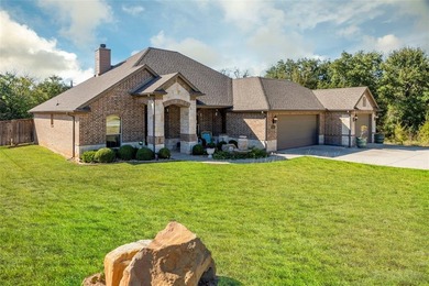 Welcome to this beautifully maintained 3-bedroom, 2-bath home on on The Club At Runaway Bay in Texas - for sale on GolfHomes.com, golf home, golf lot