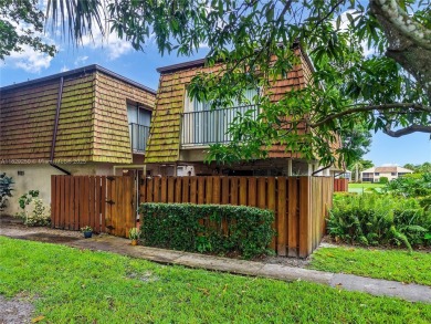 Discover this charming townhouse with 3 spacious bedrooms and 3 on Pine Island Ridge Country Club in Florida - for sale on GolfHomes.com, golf home, golf lot