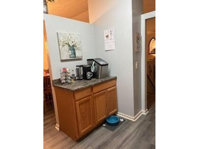 BACK ON THE MARKET, PRICE REDUCED. This split-foyer home sits on on Brookside Golf Course in Virginia - for sale on GolfHomes.com, golf home, golf lot