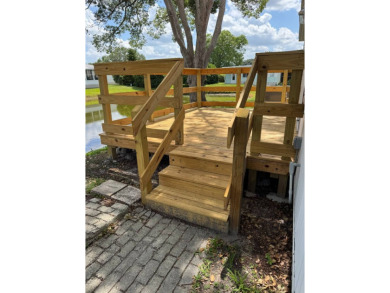 453 Don Tab Way on Golden Lakes Golf Course in Florida - for sale on GolfHomes.com, golf home, golf lot