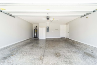 Adorable, move-in ready 3/2 home located in World Golf Village on King and Bear Golf Course/World Golf Village in Florida - for sale on GolfHomes.com, golf home, golf lot