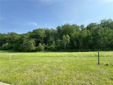 Spacious building site in the Oakhurst Subd.  in the Jewel on The Jewel Golf Club in Minnesota - for sale on GolfHomes.com, golf home, golf lot