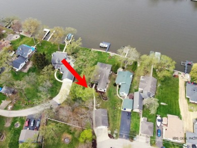 If you want to get away from it all, this is the property for on Chapel Hill Country Club in Illinois - for sale on GolfHomes.com, golf home, golf lot