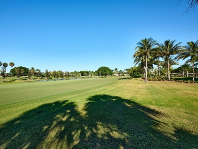 Welcome to this exquisite 2-bed, 2-bath condo in the highly on Fountains Golf and Country Club in Florida - for sale on GolfHomes.com, golf home, golf lot