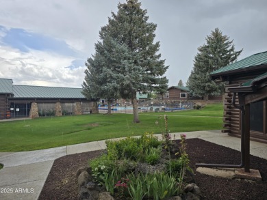 Charming 1 bed, 1 bath park model in the desirable 55+ community on Juniper Ridge R.V. Golf Resort in Arizona - for sale on GolfHomes.com, golf home, golf lot
