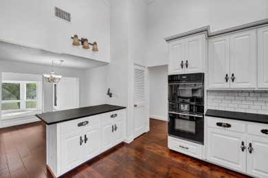 BEST VALUE IN HORSESHOE BAY! Large golf course townhouse on the on Ram Rock Golf Course in Texas - for sale on GolfHomes.com, golf home, golf lot