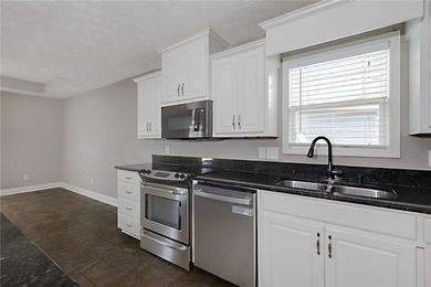 Welcome to 30 Silver Leaf Loop, a pristine, FRESHLY PAINTED on Lakewood Golf Course in Alabama - for sale on GolfHomes.com, golf home, golf lot