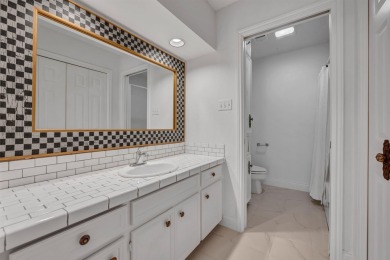 BEST VALUE IN HORSESHOE BAY! Large golf course townhouse on the on Ram Rock Golf Course in Texas - for sale on GolfHomes.com, golf home, golf lot