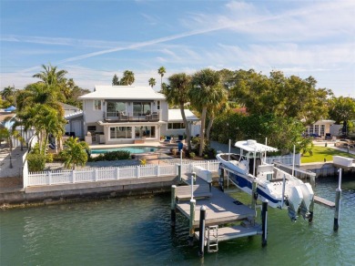 Luxurious 2 story home featuring 3 bedrooms 3 full bathrooms on Isla Del Sol Yacht and Country Club in Florida - for sale on GolfHomes.com, golf home, golf lot