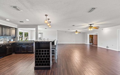 MOTIVATED SELLER: All reasonable offers will be considered on on Country Club At Lake City in Florida - for sale on GolfHomes.com, golf home, golf lot