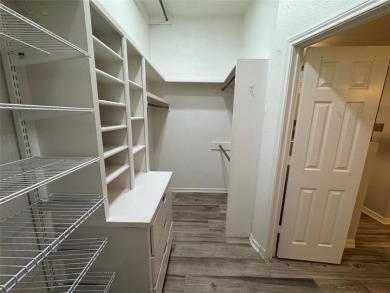 Beautiful updated home in Pecan Plantation. 4 bedroom, with on Pecan Plantation Country Club in Texas - for sale on GolfHomes.com, golf home, golf lot