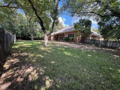Beautiful updated home in Pecan Plantation. 4 bedroom, with on Pecan Plantation Country Club in Texas - for sale on GolfHomes.com, golf home, golf lot