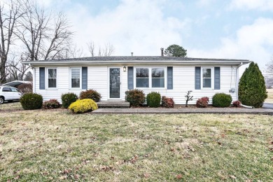 Here's an adorable home nestled right next to the on Lebanon Country Club in Kentucky - for sale on GolfHomes.com, golf home, golf lot