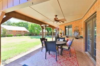 Lovely Fairway Oaks home sitting on a large corner lot within on Abilene Country Club - South Course in Texas - for sale on GolfHomes.com, golf home, golf lot