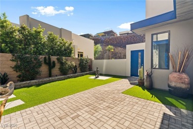 Perched in the prestigious MacDonald Highlands, this luxury on  in Nevada - for sale on GolfHomes.com, golf home, golf lot