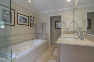 FOX DEN!!!!!  ON GOLF COURSE!!!!  IN HEART OF FARRAGUT!!!!! ONE on Fox Den Country Club in Tennessee - for sale on GolfHomes.com, golf home, golf lot