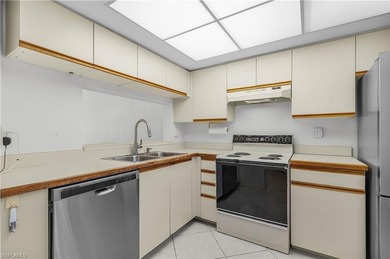 265 Deerfield #3 is a charming 2-bedroom, 2-bath condominium on Royal Palm Golf Club in Florida - for sale on GolfHomes.com, golf home, golf lot