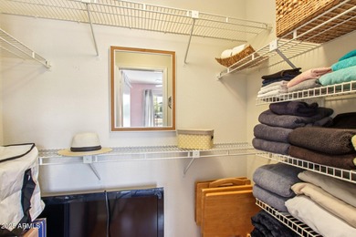 This well-maintained townhome offers a versatile floor plan with on Hillcrest Golf Club in Arizona - for sale on GolfHomes.com, golf home, golf lot