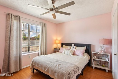 This well-maintained townhome offers a versatile floor plan with on Hillcrest Golf Club in Arizona - for sale on GolfHomes.com, golf home, golf lot