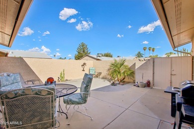 This well-maintained townhome offers a versatile floor plan with on Hillcrest Golf Club in Arizona - for sale on GolfHomes.com, golf home, golf lot