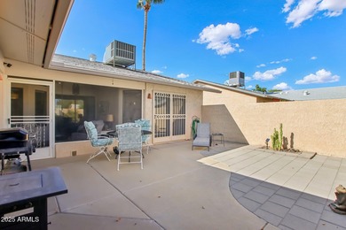 This well-maintained townhome offers a versatile floor plan with on Hillcrest Golf Club in Arizona - for sale on GolfHomes.com, golf home, golf lot