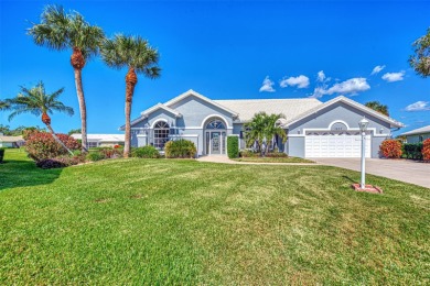 Under contract-accepting backup offers. Impressive three bedroom on Waterford Golf Club in Florida - for sale on GolfHomes.com, golf home, golf lot