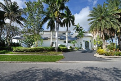 Enter the exclusive Boca Raton Plantation country club.Luxury on Boca Grove Golf and Tennis in Florida - for sale on GolfHomes.com, golf home, golf lot