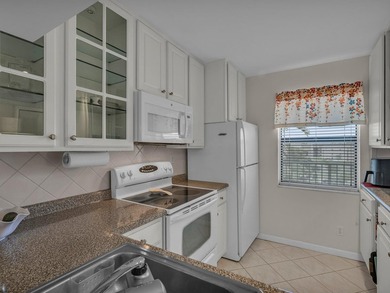 Don't miss out on this beautifully turnkey 2-bedroom, 2-bath on Sunrise Lakes Phase IV Golf Course in Florida - for sale on GolfHomes.com, golf home, golf lot