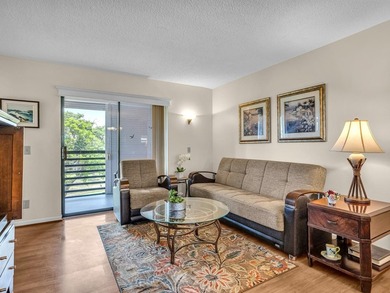 Don't miss out on this beautifully turnkey 2-bedroom, 2-bath on Sunrise Lakes Phase IV Golf Course in Florida - for sale on GolfHomes.com, golf home, golf lot