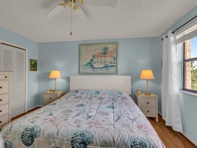 Don't miss out on this beautifully turnkey 2-bedroom, 2-bath on Sunrise Lakes Phase IV Golf Course in Florida - for sale on GolfHomes.com, golf home, golf lot