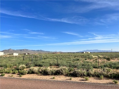 5 acres of buildable land fully FENCED  on PAVED roads with a on Valle Vista Golf Course in Arizona - for sale on GolfHomes.com, golf home, golf lot