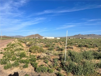 5 acres of buildable land fully FENCED  on PAVED roads with a on Valle Vista Golf Course in Arizona - for sale on GolfHomes.com, golf home, golf lot