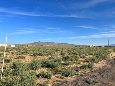 5 acres of buildable land fully FENCED  on PAVED roads with a on Valle Vista Golf Course in Arizona - for sale on GolfHomes.com, golf home, golf lot