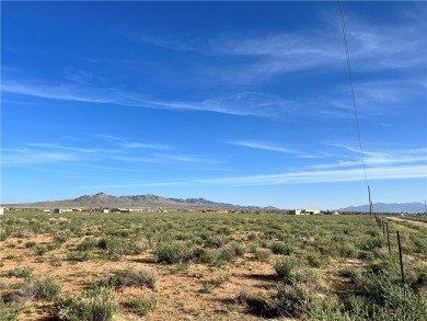 5 acres of buildable land fully FENCED  on PAVED roads with a on Valle Vista Golf Course in Arizona - for sale on GolfHomes.com, golf home, golf lot