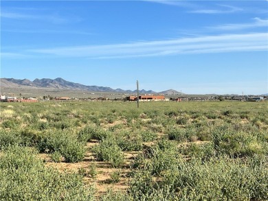 5 acres of buildable land fully FENCED  on PAVED roads with a on Valle Vista Golf Course in Arizona - for sale on GolfHomes.com, golf home, golf lot