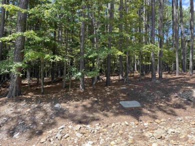 If you are looking for a location with privacy, yet close to on Granada Golf Course in Arkansas - for sale on GolfHomes.com, golf home, golf lot