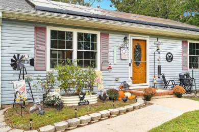 Ready to let your imagination run wild? This charming 3-bedroom on Ocean Acres Country Club in New Jersey - for sale on GolfHomes.com, golf home, golf lot