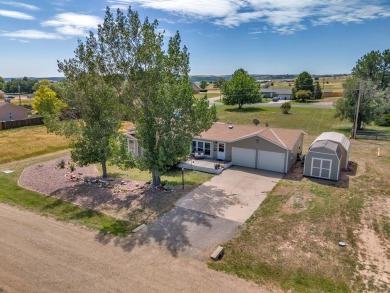 Don't miss out on this well-maintained home located in beautiful on Hollydot Golf Course in Colorado - for sale on GolfHomes.com, golf home, golf lot