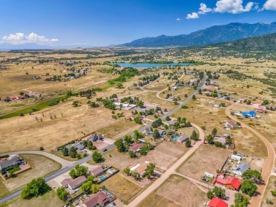 Don't miss out on this well-maintained home located in beautiful on Hollydot Golf Course in Colorado - for sale on GolfHomes.com, golf home, golf lot