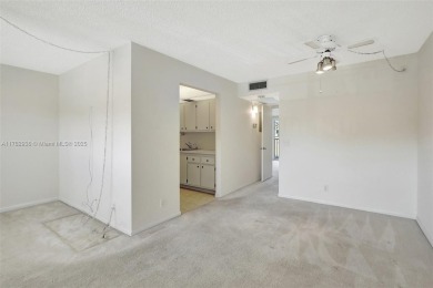 INVESTOR FRIENDLY !! *CAN BE RENTED RIGHT AWAY* 1 bedrooms 1.5 on Flamingo Lakes Country Club in Florida - for sale on GolfHomes.com, golf home, golf lot