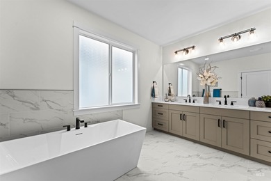 Rate Buydown Incentive Offered with Seller's preferred mortgage on River Birch Golf Course in Idaho - for sale on GolfHomes.com, golf home, golf lot